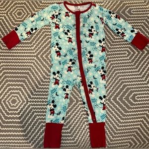 EUC Little Sleepies “Disney Mickey Winter Wonderland” Zippy Sz 3-6 months